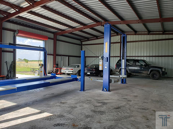 prefabricated steel auto shop building with lifts
